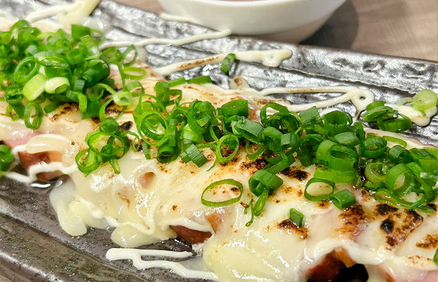 合鴨ロースのネギマヨチーズ